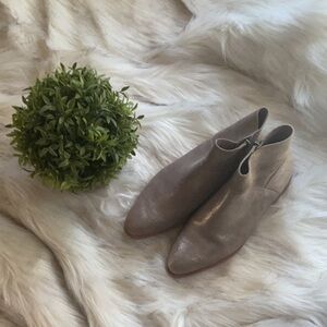 Isola Golden Ankle Boots